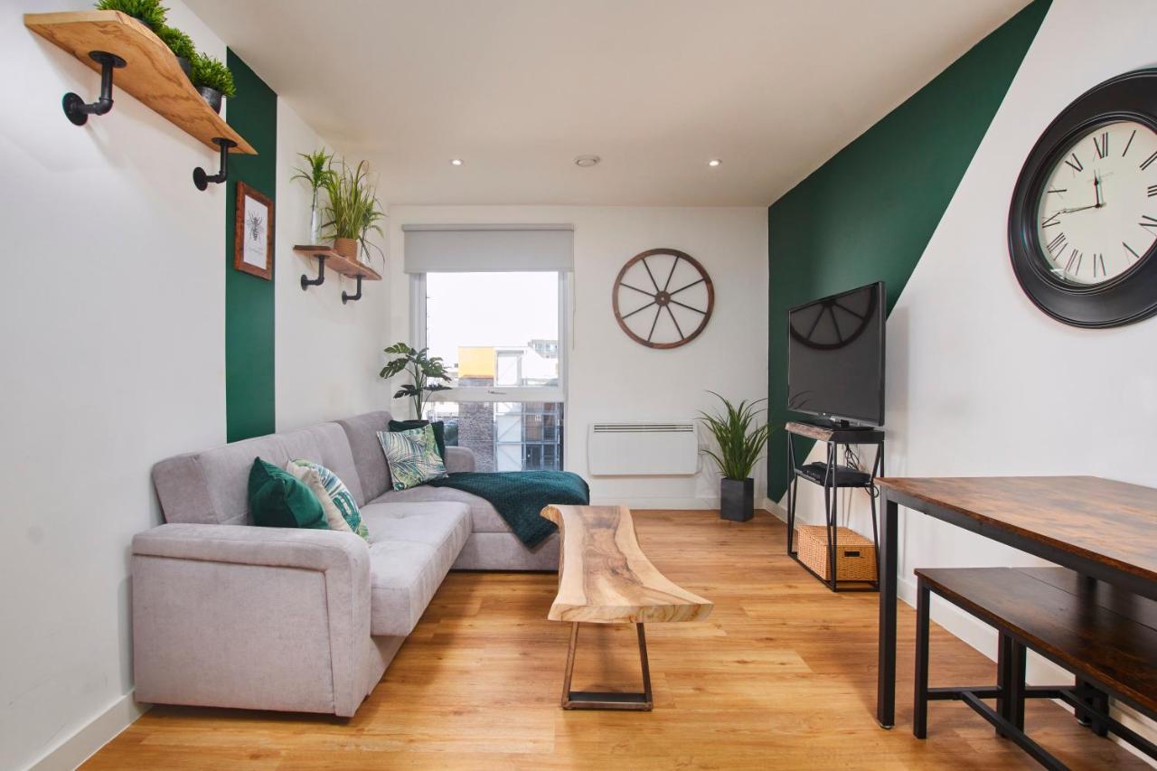 Beautiful Apartment Near Piccadilly Train Station แมนเชสเตอร์ ภายนอก รูปภาพ
